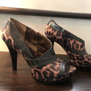 Carlos by Carlos Santana Leopard Print Heels